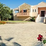 Leone Luxury Kalamákion