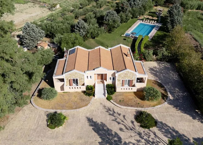 Leone Luxury
