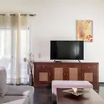 Leone Luxury Villa Kalamákion