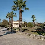 Leone Luxury Villa *