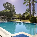 Villa Leone Luxury Kalamákion