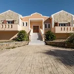 Villa Leone Luxury Kalamáki