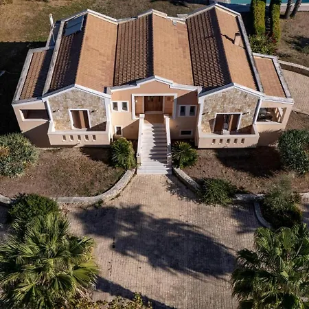 Leone Luxury Kalamákion