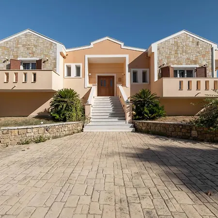 빌라 Leone Luxury Kalamákion