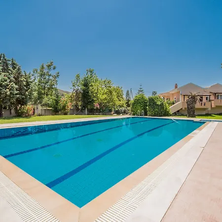 Leone Luxury Kalamákion