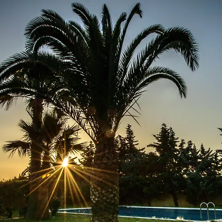 Leone Luxury Vila *
