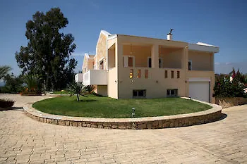 Villa Leone Luxury Kalamákion