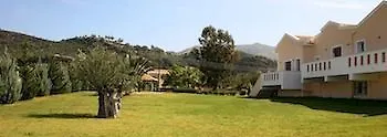 Leone Luxury Villa *
