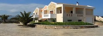 Villa Leone Luxury Kalamákion