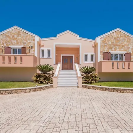 Leone Luxury *