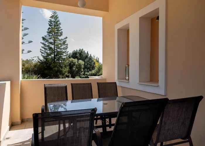 Vila Leone Luxury Kalamákion