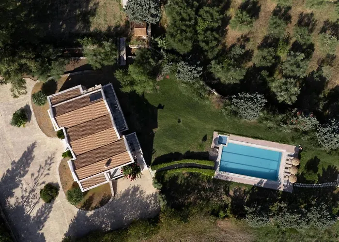 Leone Luxury Villa *