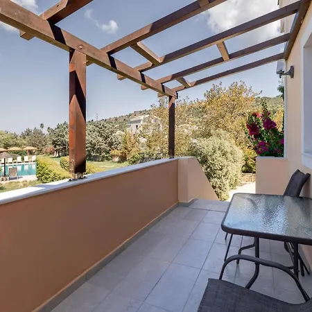 Leone Luxury * Kalamákion