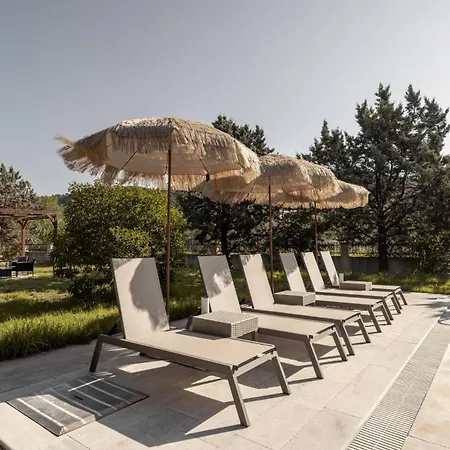 Leone Luxury Villa *