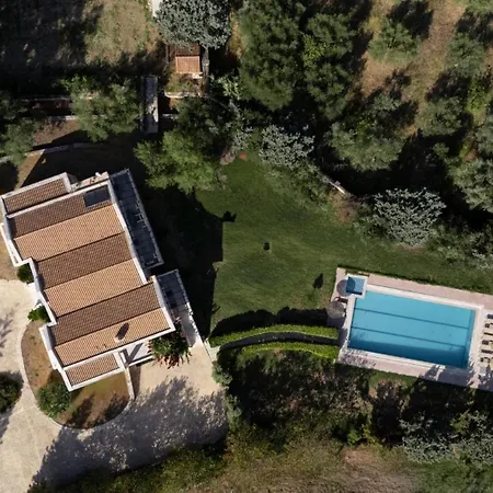 Leone Luxury Villa *