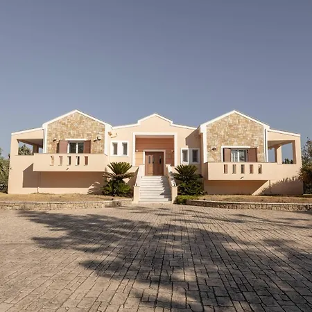 Leone Luxury Kalamákion