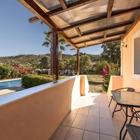 Leone Luxury * Kalamákion